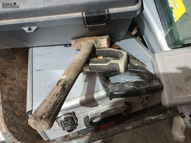 Lot 79 - werkkoffers en handgereedschap - afbeelding 3 van  5