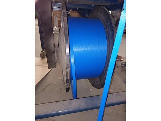 Lot 791 - strapping machine - afbeelding 2 van  4