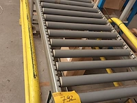 Lot 792 - rollen transportband met weegschaal - afbeelding 1 van  4