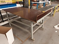 Lot 795 - schuine verpakkingstafel - afbeelding 4 van  4