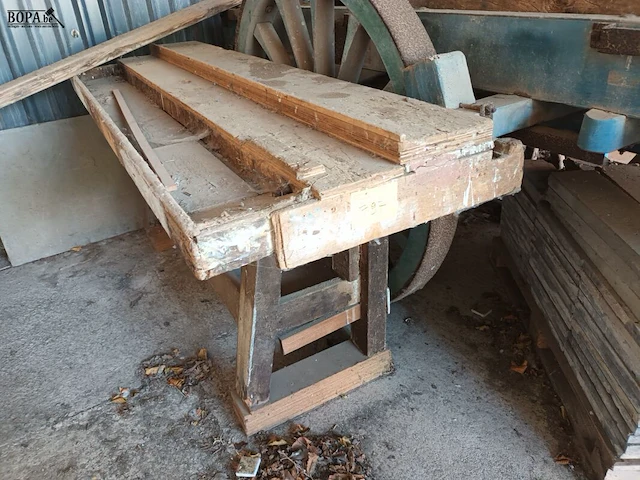 Lot 797 - houten werkbank - afbeelding 3 van  3