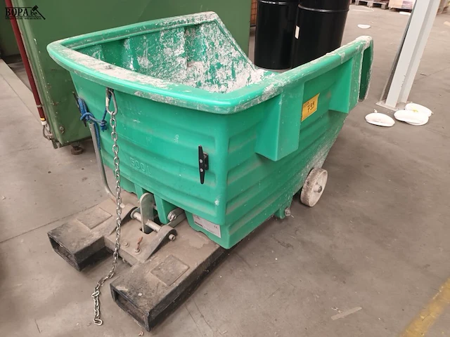 Lot 799 - pvc mobiele kipcontainer - afbeelding 3 van  4