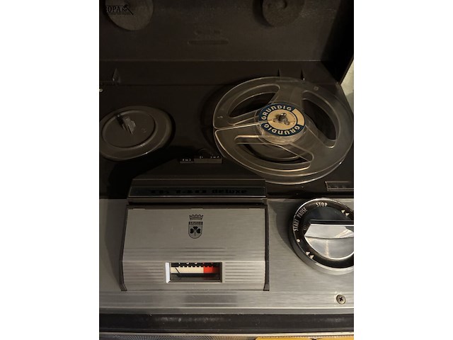 Lot 8 - bandopnemer grundig de luxe met 7 banden - afbeelding 3 van  3