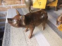 Lot 8 - bronzen varken pierre chenet - afbeelding 2 van  4