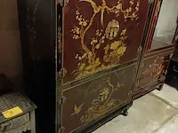 Lot 8 - chinese kast met 4 deuren - afbeelding 2 van  6