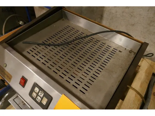 Lot 8 - espressomachine astoria - afbeelding 4 van  5