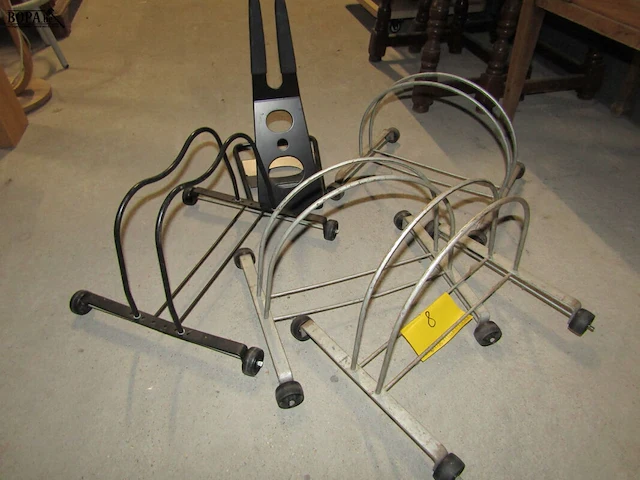 Lot 8 - fietshouders - 5 stuks - afbeelding 2 van  2