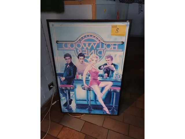Lot 8 - hollywood kader met neon - afbeelding 1 van  3