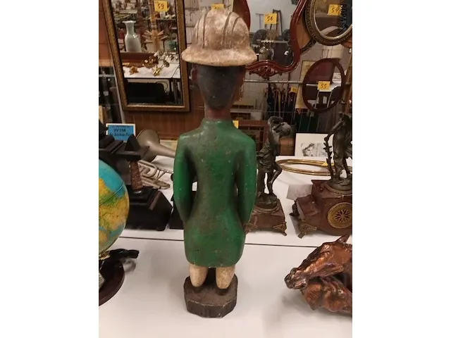 Lot 8 - houten afrikaans beeld - afbeelding 4 van  5