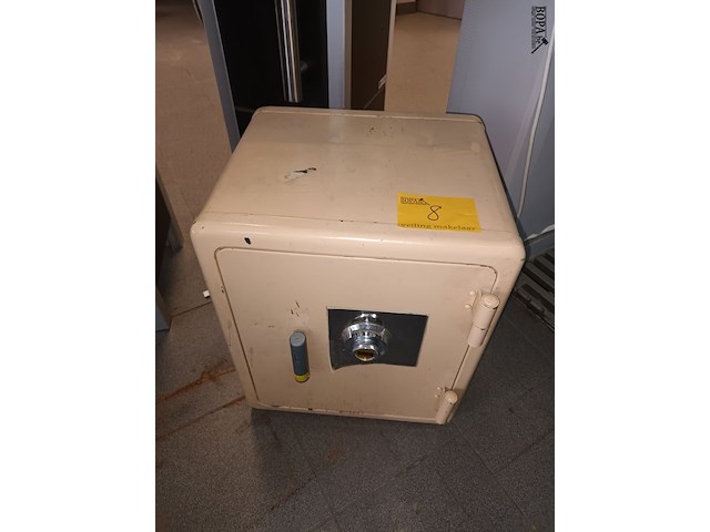 Lot 8 - kluis met code - afbeelding 1 van  4