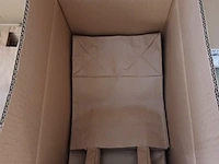 Lot 8 - koffiebekers en papieren zakken - afbeelding 5 van  5