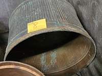 Lot 8 - koperen kuip en steriliseerpot - afbeelding 2 van  3