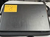 Lot 8 - laptop acer met lader en laptopsleeve - afbeelding 1 van  9