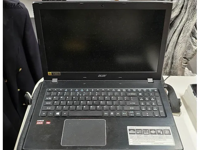 Lot 8 - laptop acer met lader en laptopsleeve - afbeelding 3 van  9