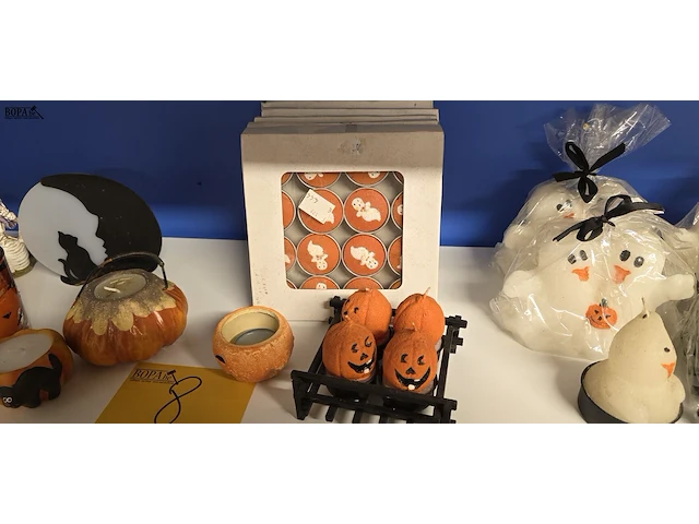 Lot 8 - lot diverse halloween kaarsen en kaarsenhouders - afbeelding 4 van  4
