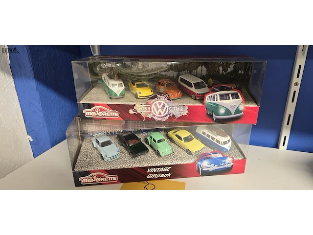 Lot 8 - majorette autootjes noeiw in verpakking 2 sets - afbeelding 1 van  3