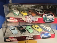 Lot 8 - majorette autootjes noeiw in verpakking 2 sets - afbeelding 1 van  3