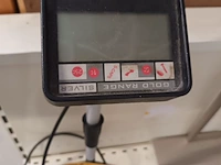Lot 8 - metaaldetector - afbeelding 4 van  4