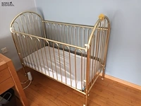 Lot 8 - metalen kinderbed - afbeelding 2 van  5