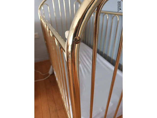 Lot 8 - metalen kinderbed - afbeelding 4 van  5