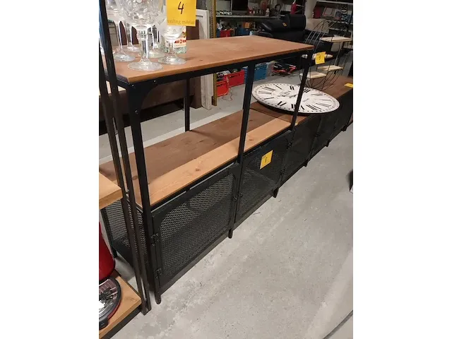 Lot 8 - rek industrial look - afbeelding 2 van  6
