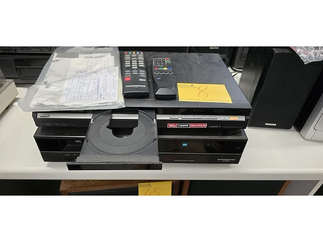 Lot 8 - sony dvd recorder en video recorder - afbeelding 1 van  5