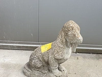 Lot 8 - vintage beeld beton hond - afbeelding 1 van  4