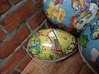 Lot 8 - vintage decoratieve kartonnen paaseieren - afbeelding 2 van  5