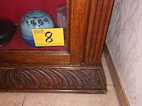 Lot 8 - vitrine kastje - afbeelding 4 van  4