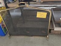 Lot 80 - koperen haardscherm - afbeelding 1 van  3
