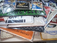 Lot 80 - nostalgische metalen bordjes - afbeelding 3 van  6