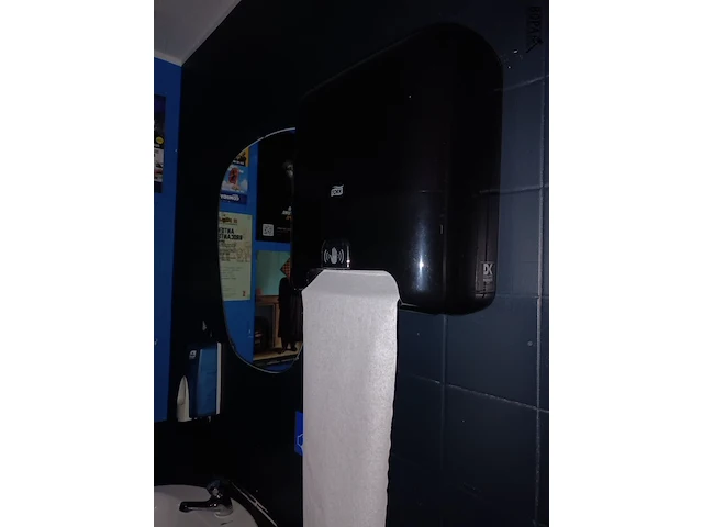 Lot 80 - toilet dispensers. 10 stuks - afbeelding 3 van  3