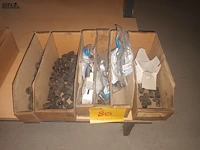 Lot 80 - verbindingsstukken - afbeelding 1 van  3