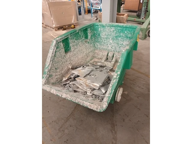 Lot 801 - pvc mobiele kipcontainer - afbeelding 2 van  3