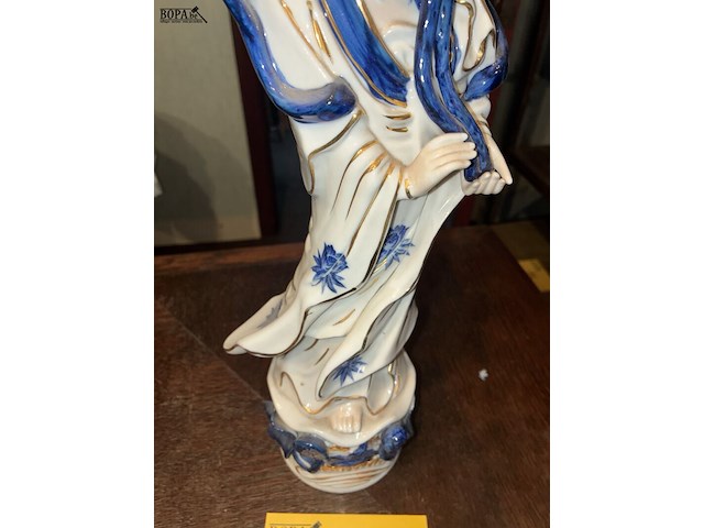 Lot 81 - beeld chinees, dame - afbeelding 3 van  5