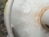 Lot 81 - gasfles propaan 15 kg. 3 stuks - afbeelding 3 van  4