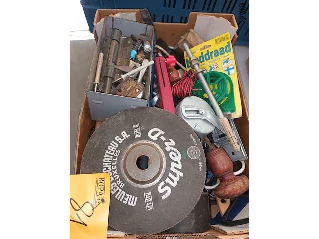 Lot 81 - lot werkmateriaal - afbeelding 3 van  5