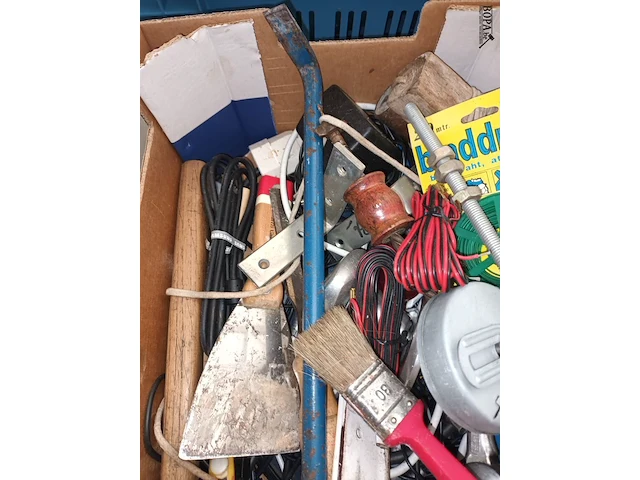 Lot 81 - lot werkmateriaal - afbeelding 5 van  5