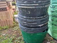 Lot 81 - pvc mortelkuipen - 15 stuks - afbeelding 2 van  2