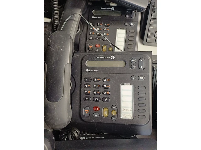 Lot 81 - telefoontoestel alcatel lucent touch. 6 stuks (h) - afbeelding 2 van  2