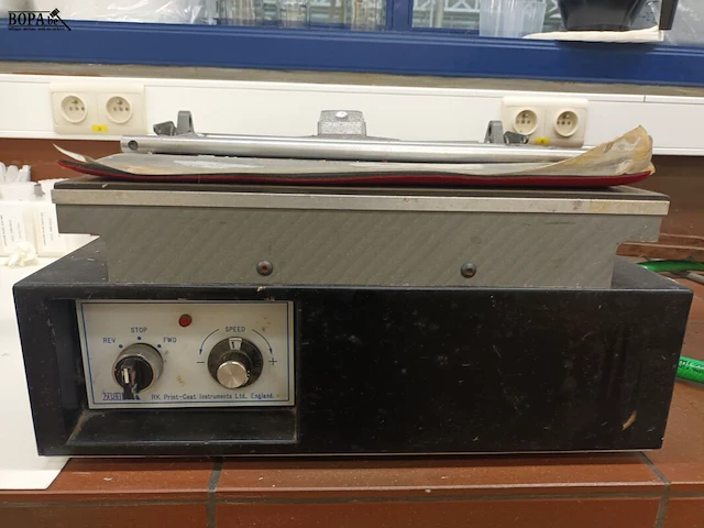 Lot 812 - labo apparatuur. 2 stuks - afbeelding 2 van  5