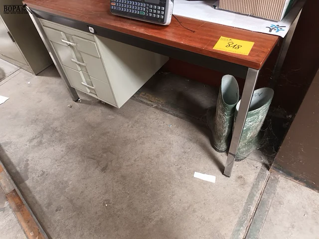 Lot 818 - bureau - afbeelding 3 van  3
