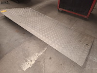 Lot 82 - aluminium oprijplaat - afbeelding 3 van  3