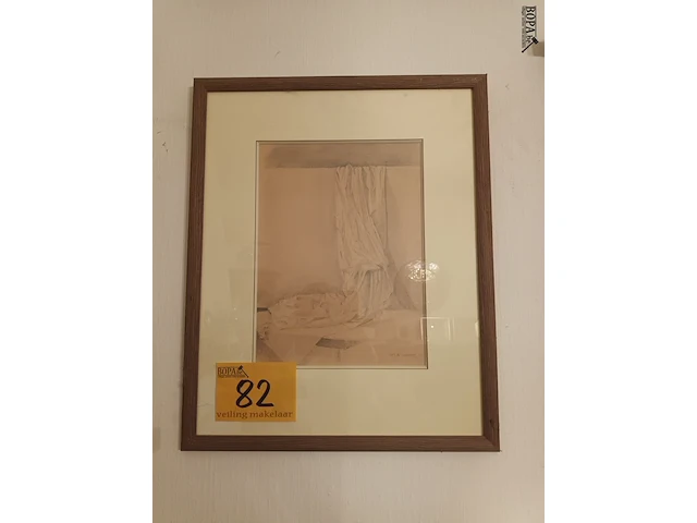 Lot 82 - kader met tekening - afbeelding 1 van  3