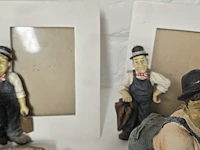 Lot 82 - laurel & hardy beeldjes en kadertjes - afbeelding 2 van  4
