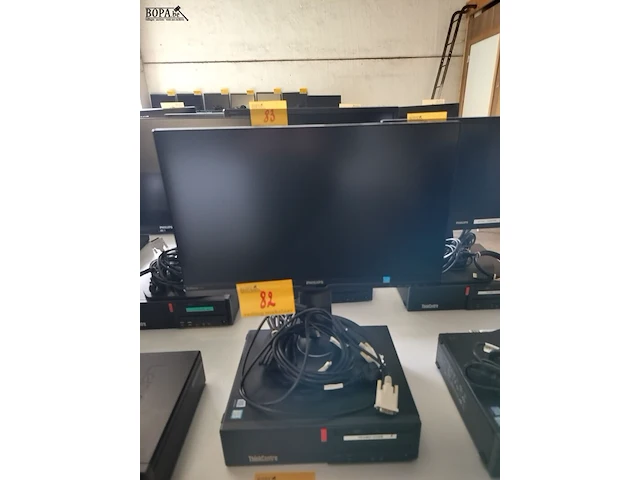 Lot 82 - lenovo thinkcentre computer - afbeelding 1 van  1