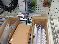 Lot 82 - materiaal voor elektrische installaties - afbeelding 5 van  6