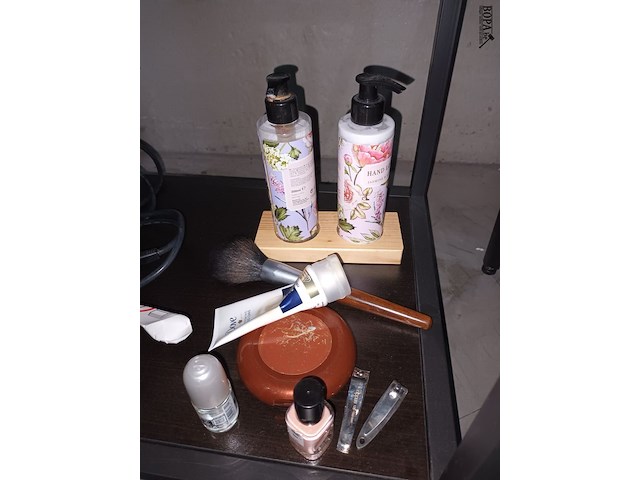 Lot 82 - persoonlijke verzorging - afbeelding 2 van  3