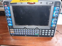 Lot 820 - voertuigcomputer - afbeelding 1 van  3