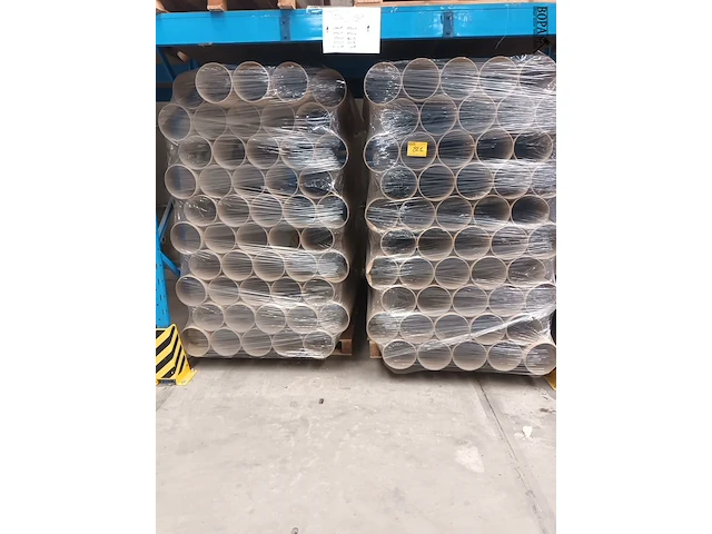Lot 821 - pallet kartonnen kokers. 10 stuks - afbeelding 1 van  3
